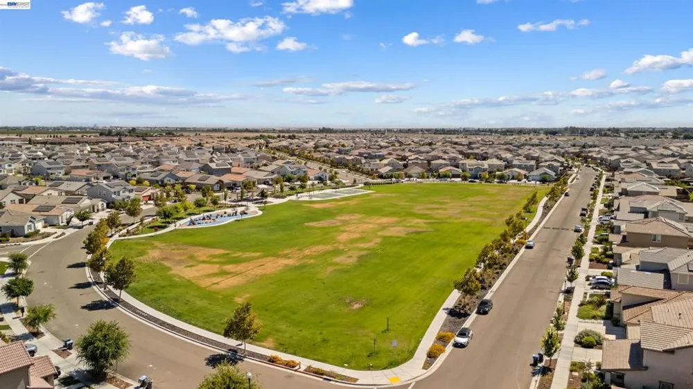 1018 Shearwater Rd. Lathrop, CA 95330