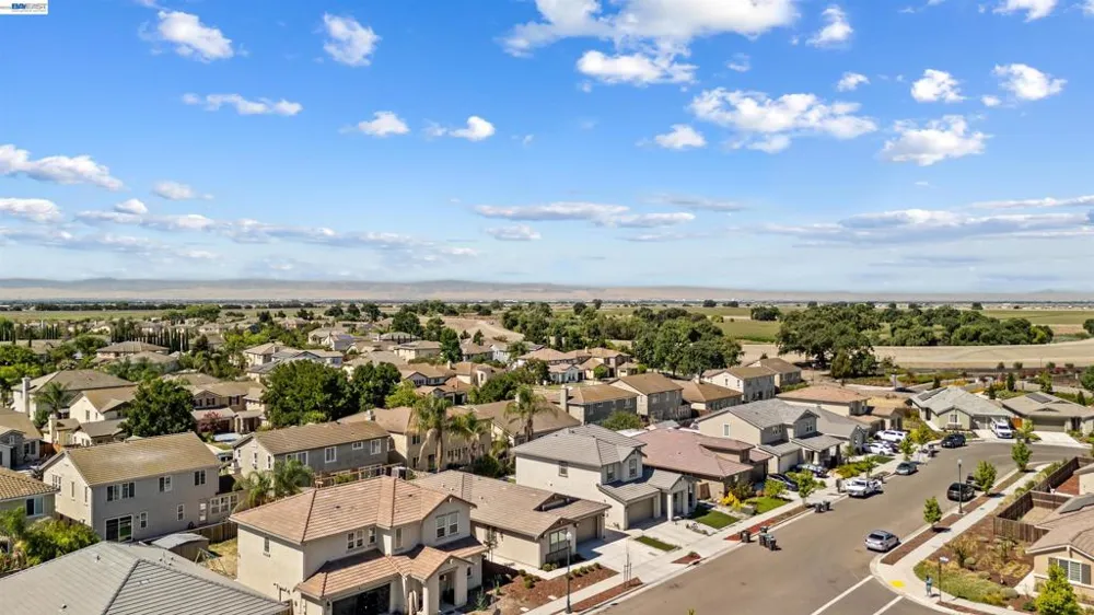 1018 Shearwater Rd. Lathrop, CA 95330