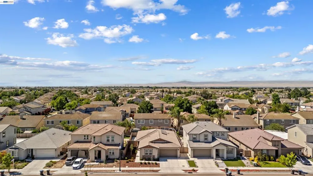 1018 Shearwater Rd. Lathrop, CA 95330