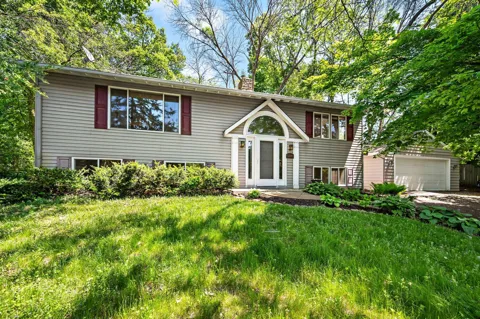5200 Greenwood Circle
