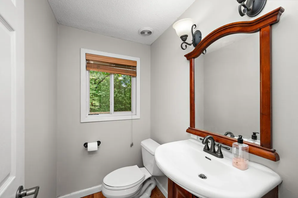 5200 Greenwood Circle Excelsior, MN 55331