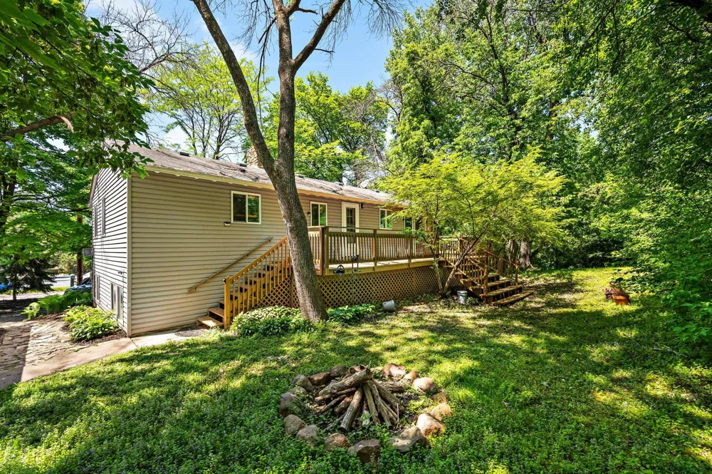 5200 Greenwood Circle Excelsior, MN 55331