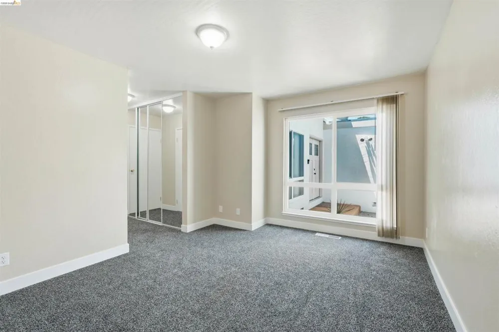 1072 View Dr Richmond, CA 94803