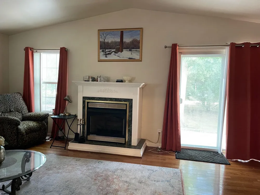 6191 Robin Dr Mays Landing, NJ 08330