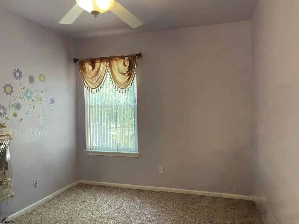 6191 Robin Dr Mays Landing, NJ 08330