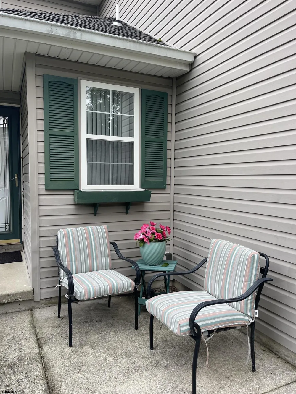 6191 Robin Dr Mays Landing, NJ 08330