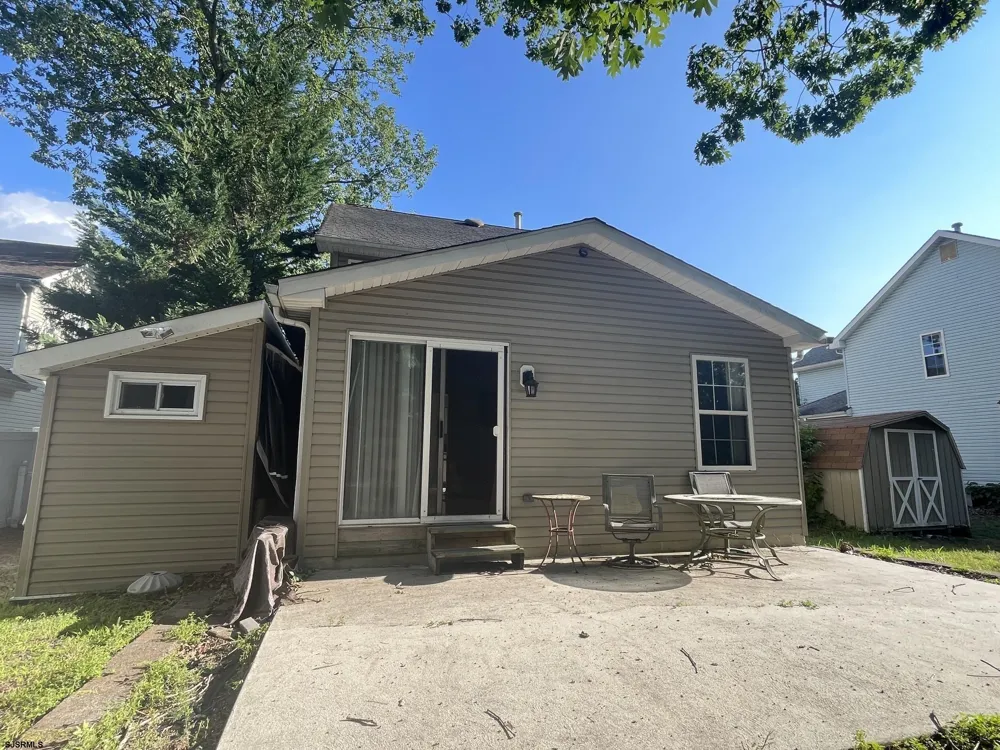6191 Robin Dr Mays Landing, NJ 08330