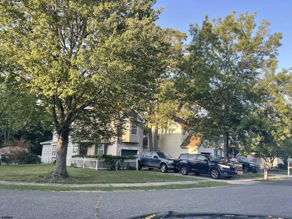 6191 Robin Dr Mays Landing, NJ 08330