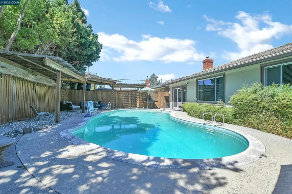 513 Gerard Dr Lodi, CA 95242