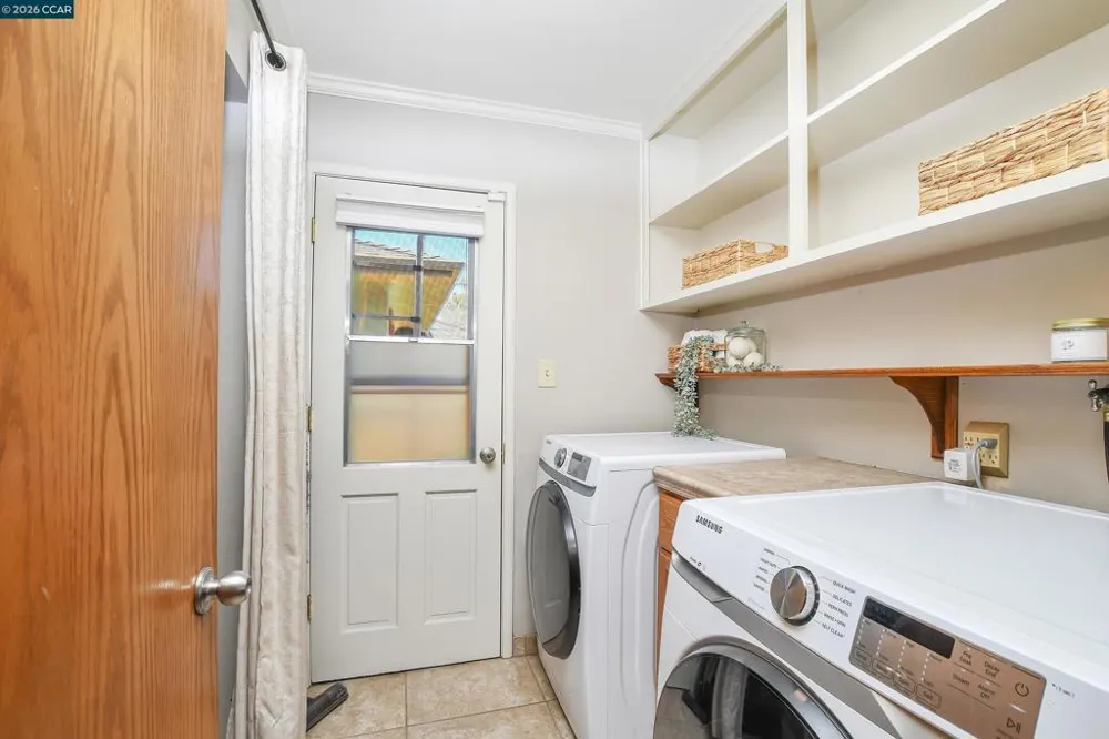 513 Gerard Dr Lodi, CA 95242