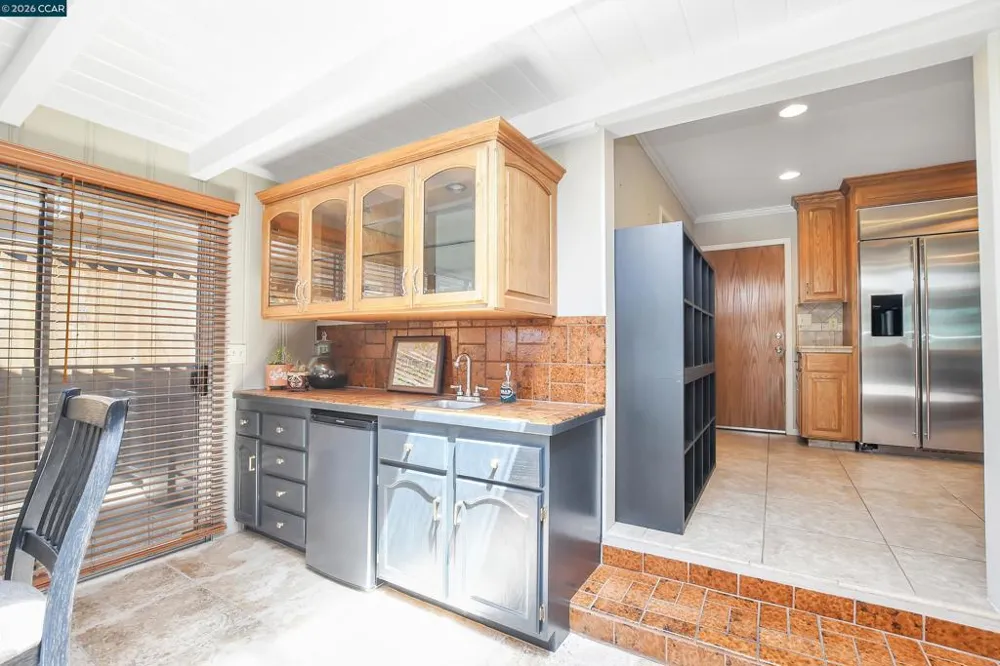 513 Gerard Dr Lodi, CA 95242