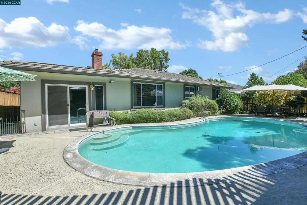 513 Gerard Dr Lodi, CA 95242