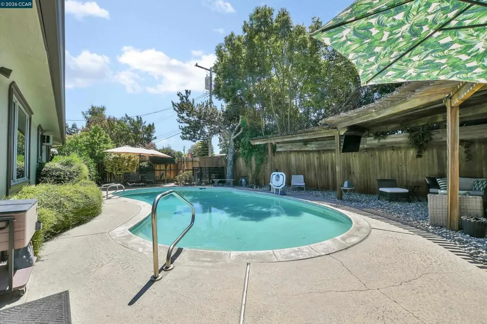 513 Gerard Dr Lodi, CA 95242