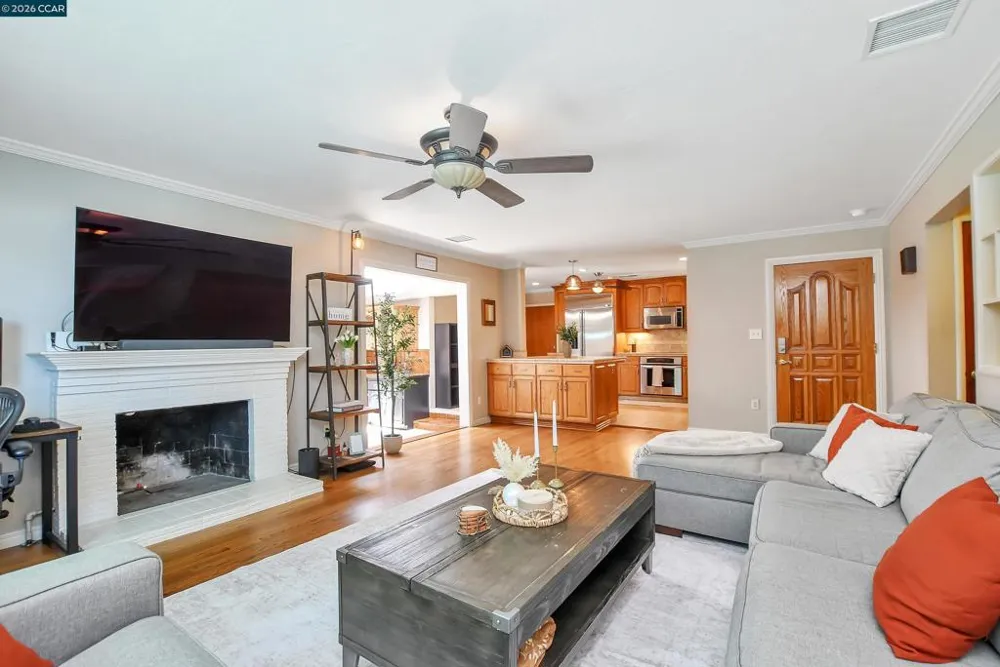 513 Gerard Dr Lodi, CA 95242