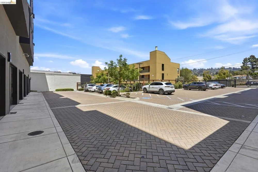 10300 San Pablo Ave #103 El Cerrito, CA 94530