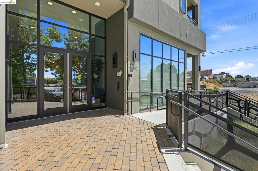 10300 San Pablo Ave #103 El Cerrito, CA 94530