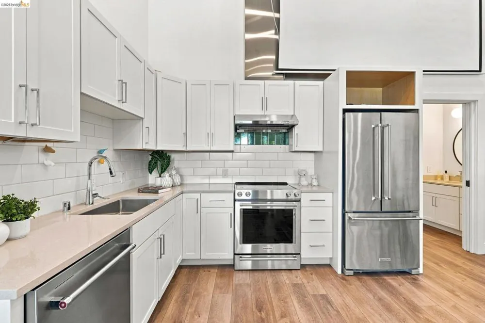 10300 San Pablo Ave #103 El Cerrito, CA 94530