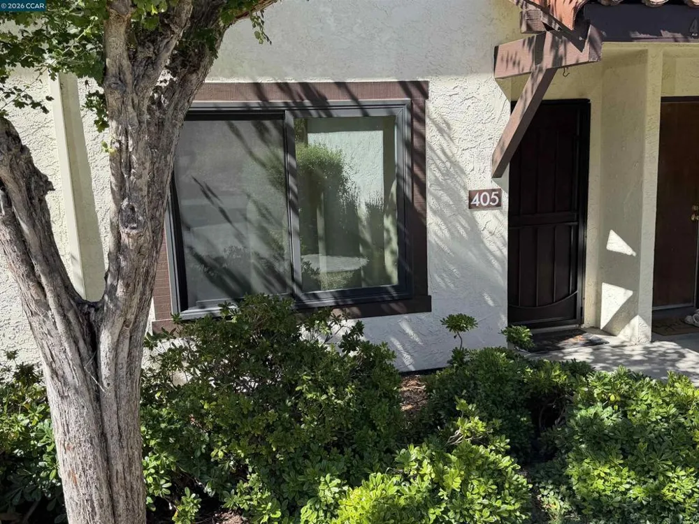 405 Del Valle Cir El Sobrante, CA 94803