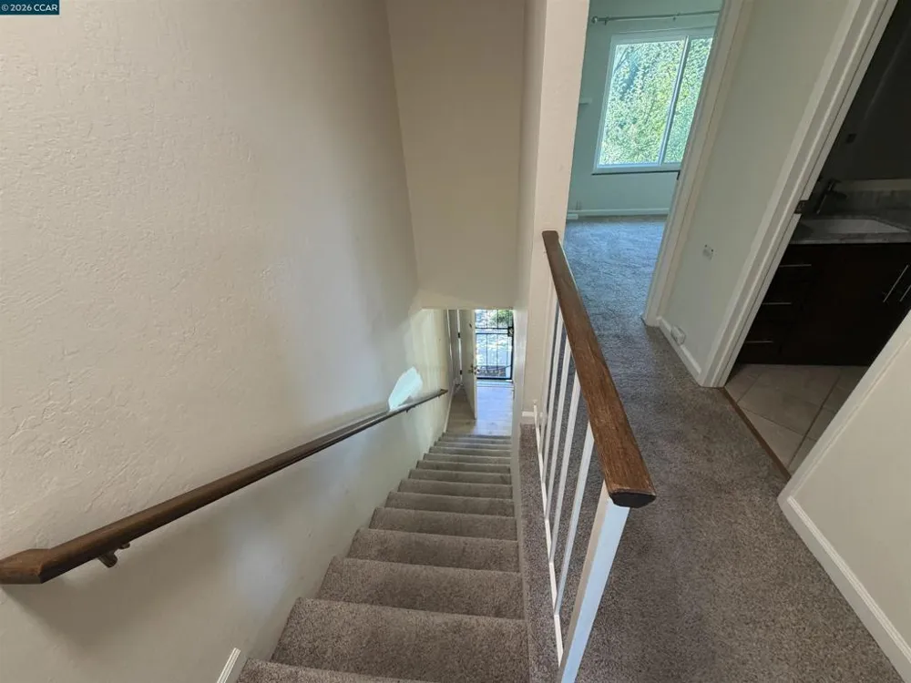 405 Del Valle Cir El Sobrante, CA 94803