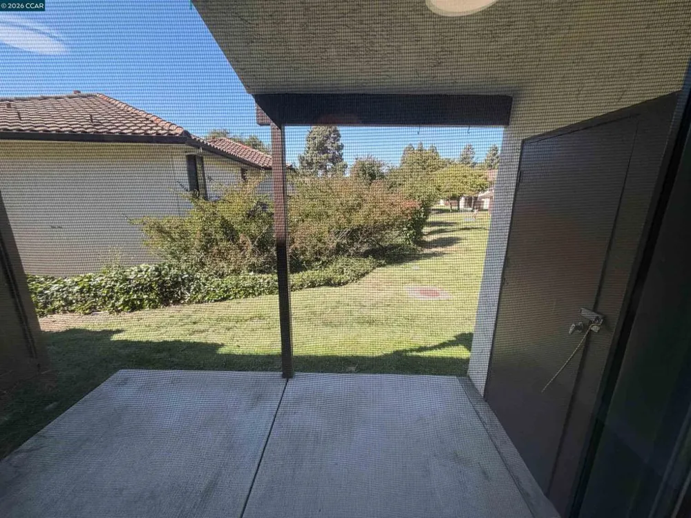 405 Del Valle Cir El Sobrante, CA 94803