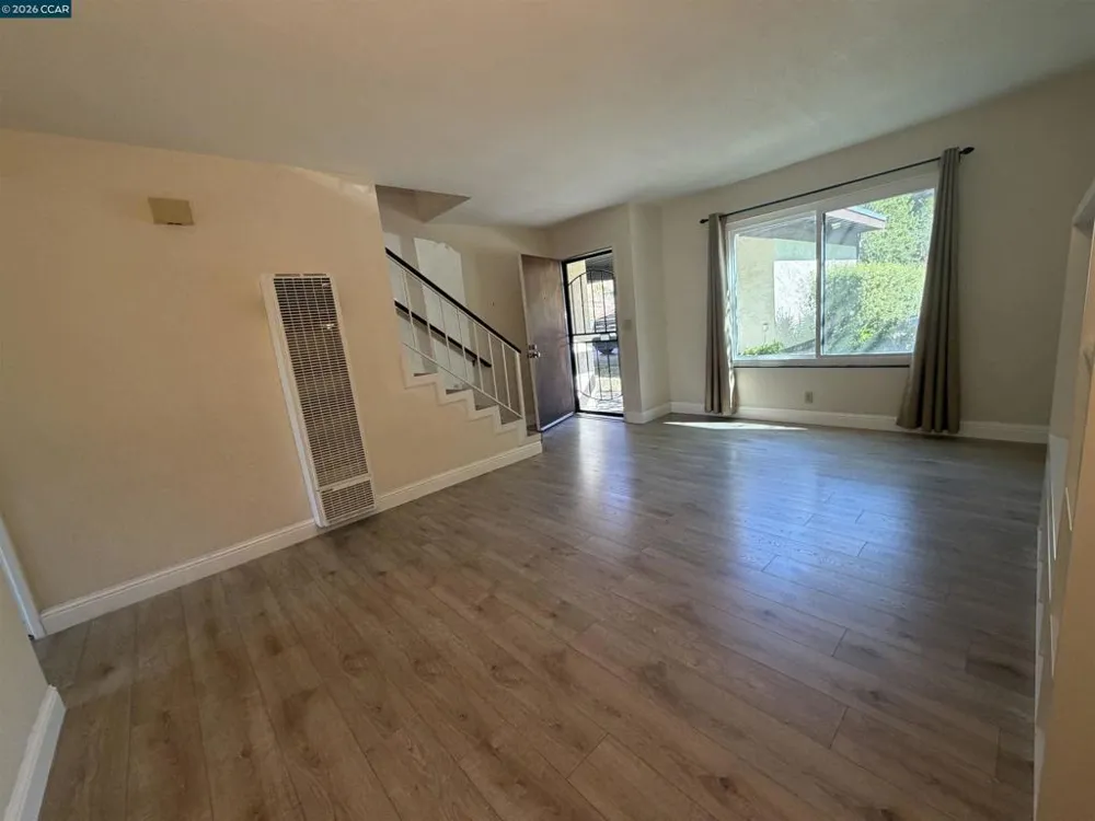 405 Del Valle Cir El Sobrante, CA 94803