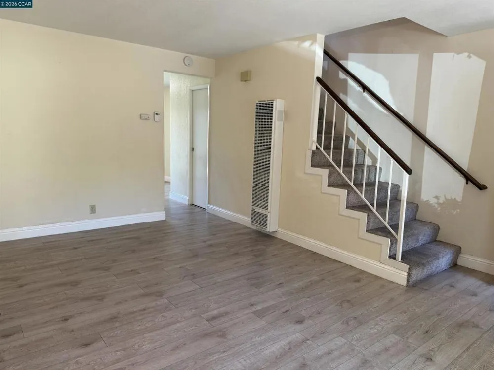 405 Del Valle Cir El Sobrante, CA 94803