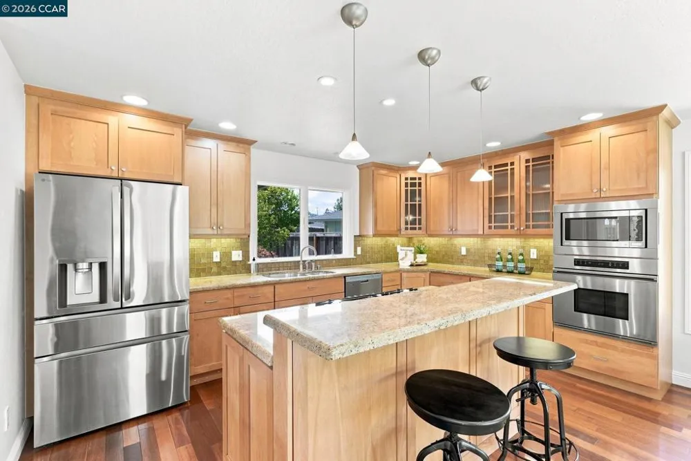 165 Selborne Way Moraga, CA 94556