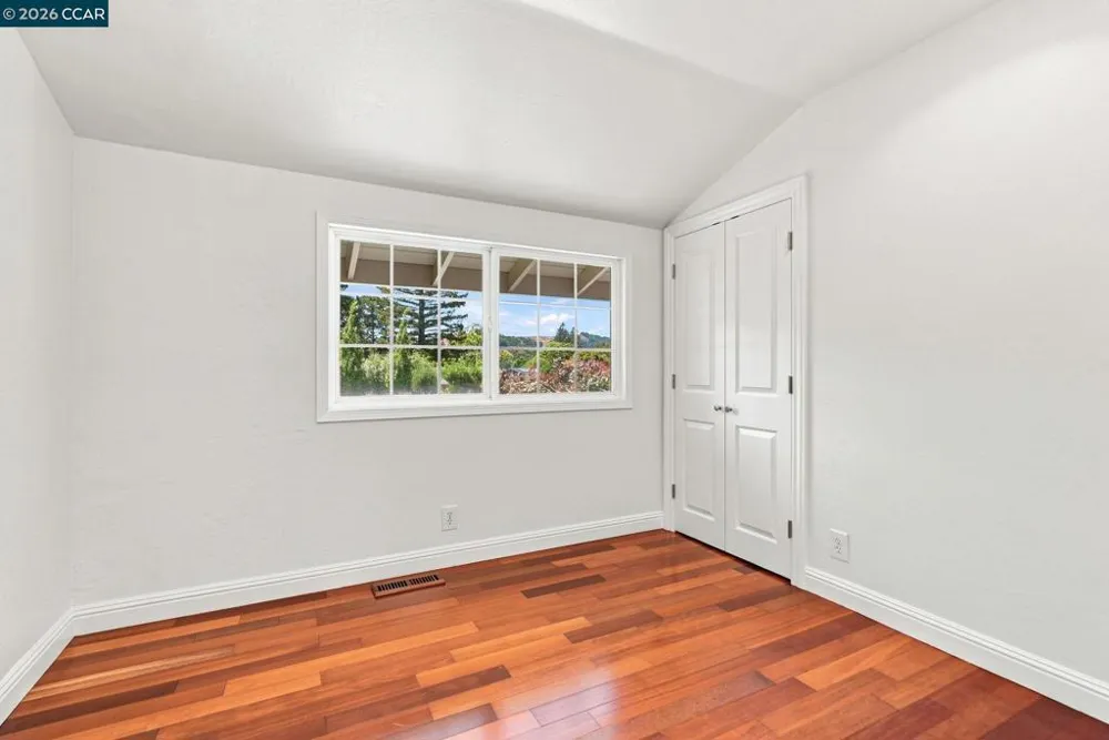 165 Selborne Way Moraga, CA 94556