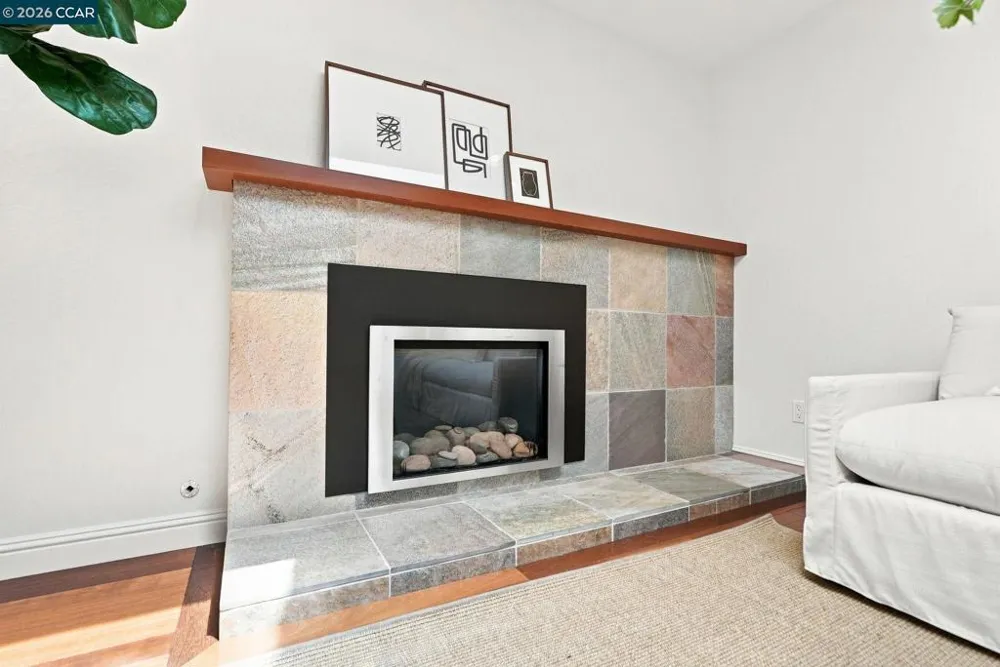 165 Selborne Way Moraga, CA 94556