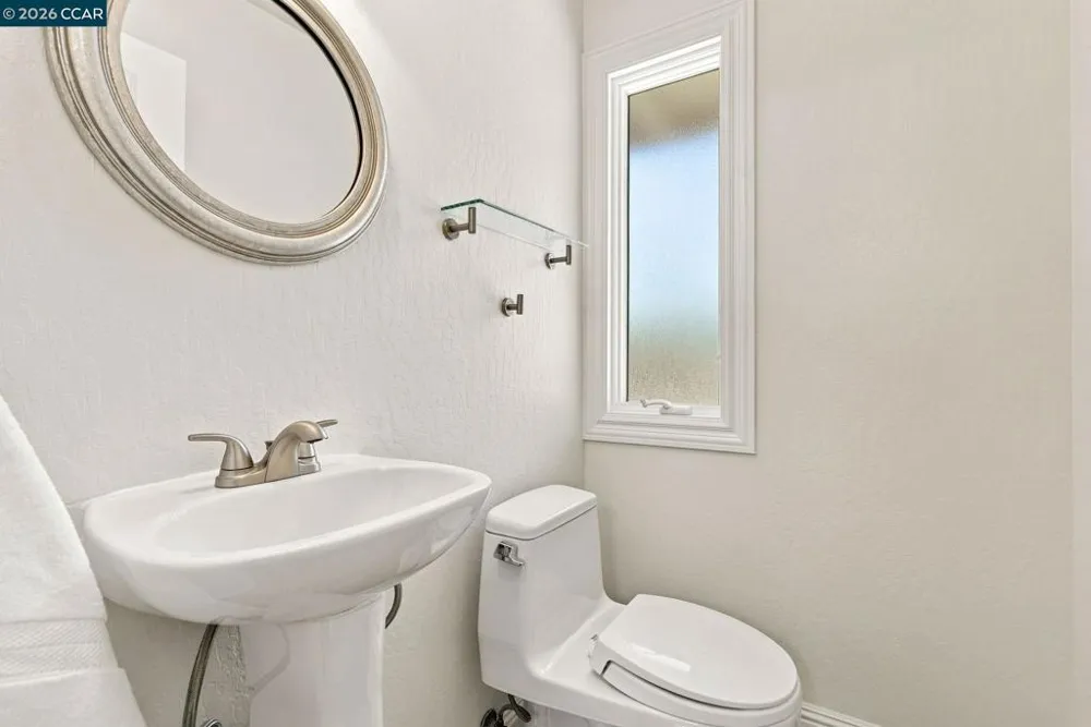 165 Selborne Way Moraga, CA 94556