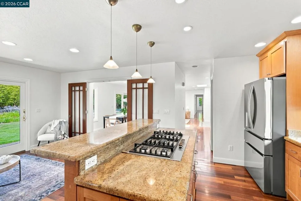 165 Selborne Way Moraga, CA 94556