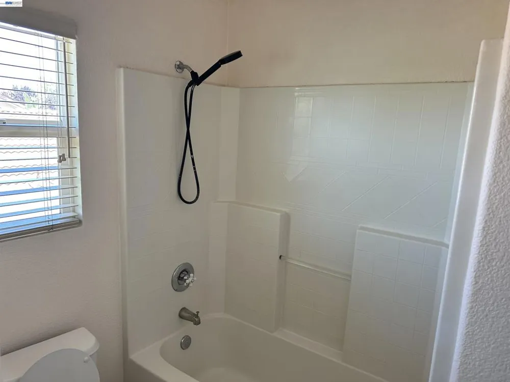 2484 Marshall Dr Brentwood, CA 94513