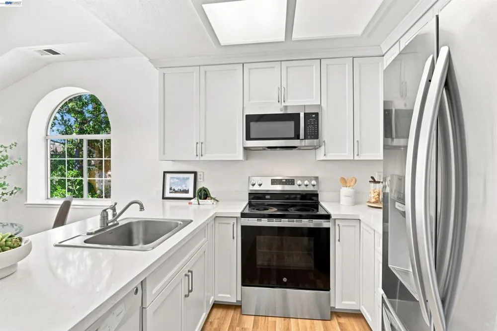 526 Arbor Way Milpitas, CA 95035