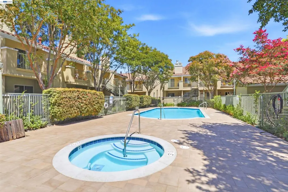 526 Arbor Way Milpitas, CA 95035