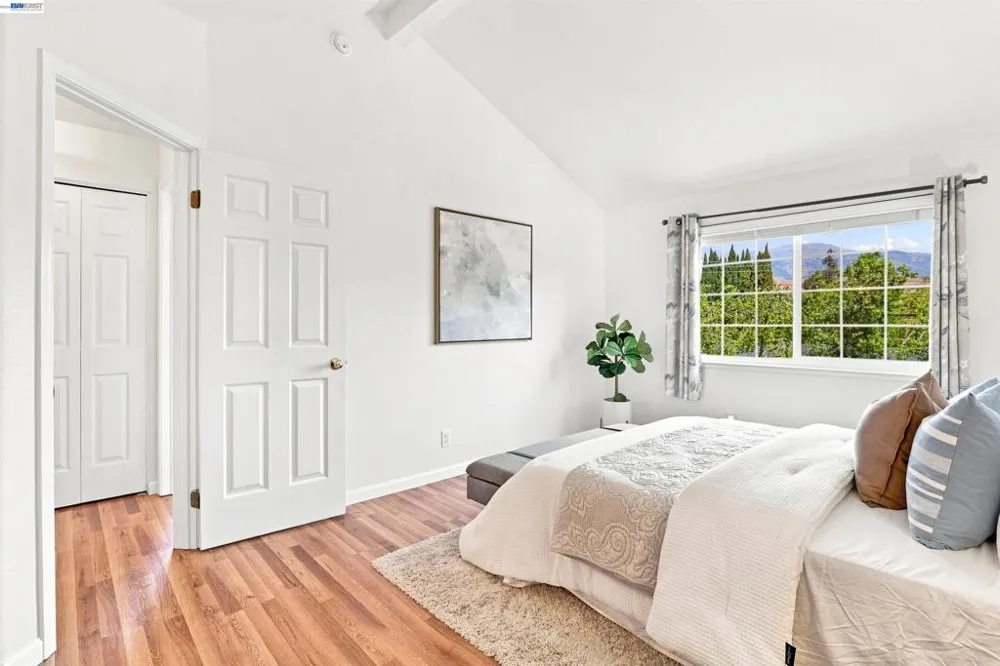 526 Arbor Way Milpitas, CA 95035
