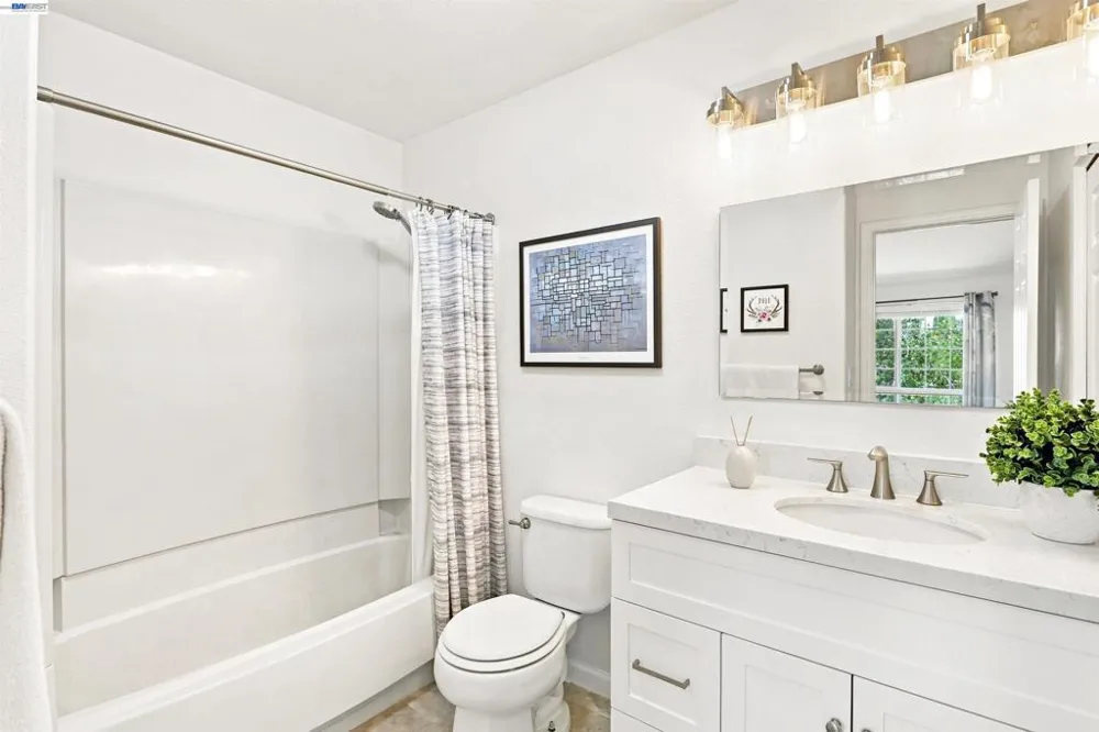 526 Arbor Way Milpitas, CA 95035