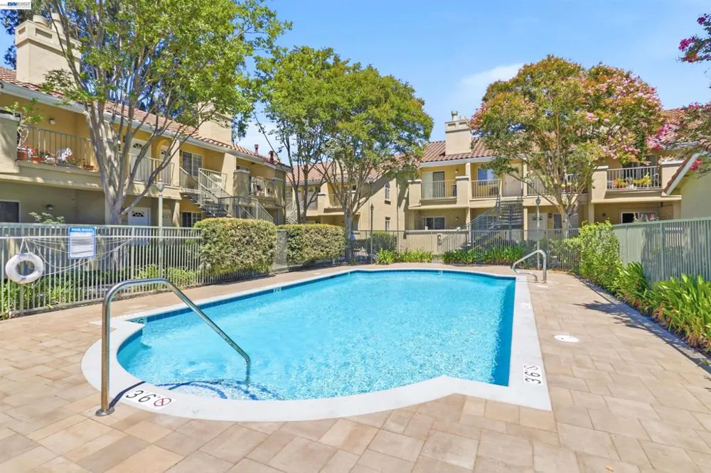 526 Arbor Way Milpitas, CA 95035