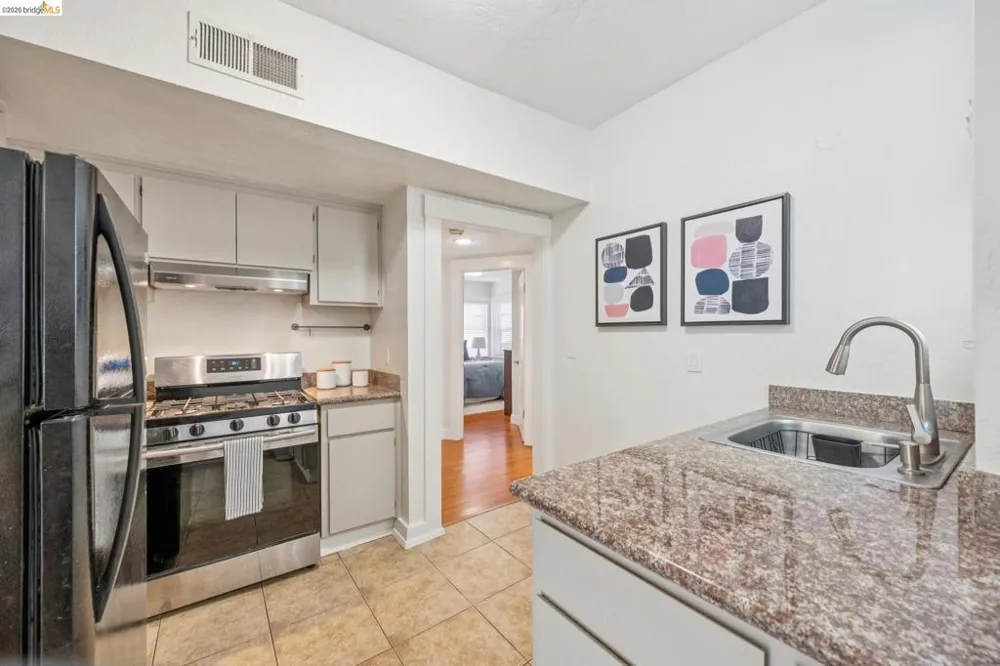 1767 Euclid Ave #2 Berkeley, CA 94709