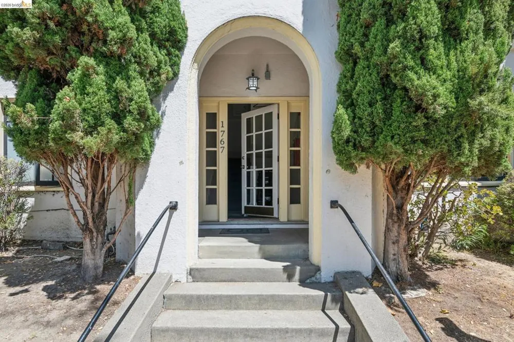 1767 Euclid Ave #2 Berkeley, CA 94709
