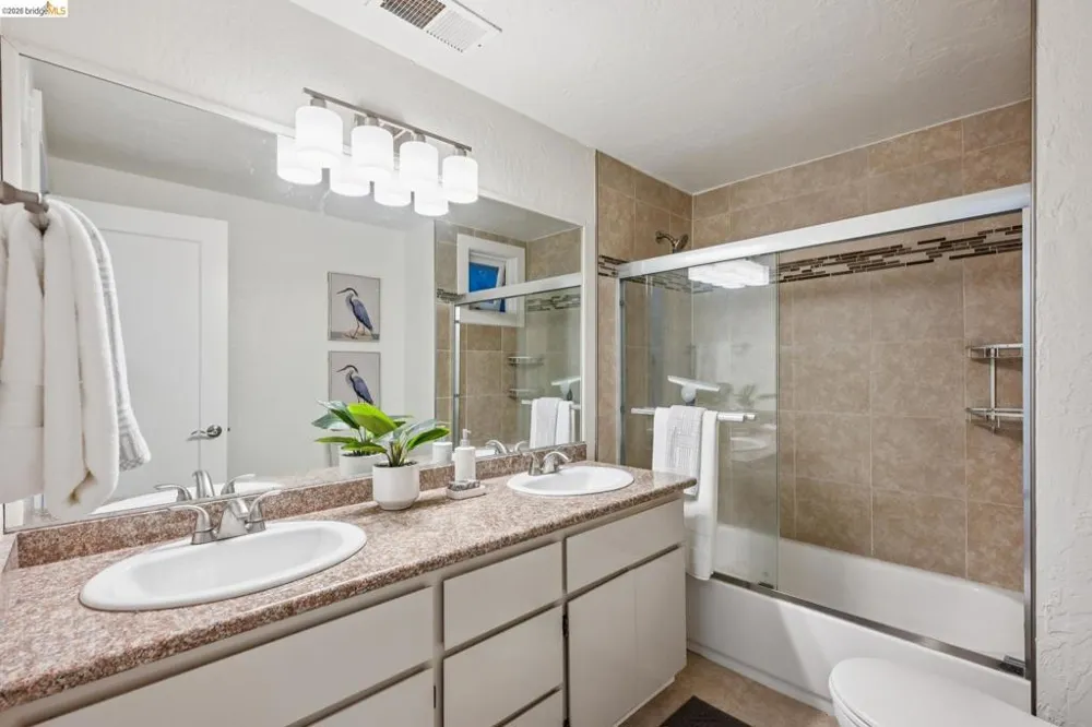1767 Euclid Ave #2 Berkeley, CA 94709