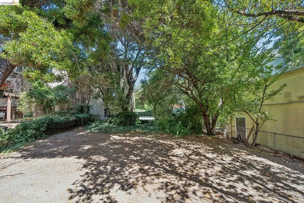 1767 Euclid Ave #2 Berkeley, CA 94709