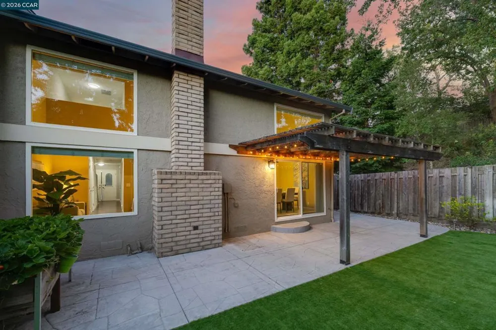 2211 Westmoreland Court Walnut Creek, CA 94596