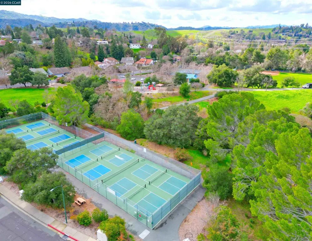 2211 Westmoreland Court Walnut Creek, CA 94596