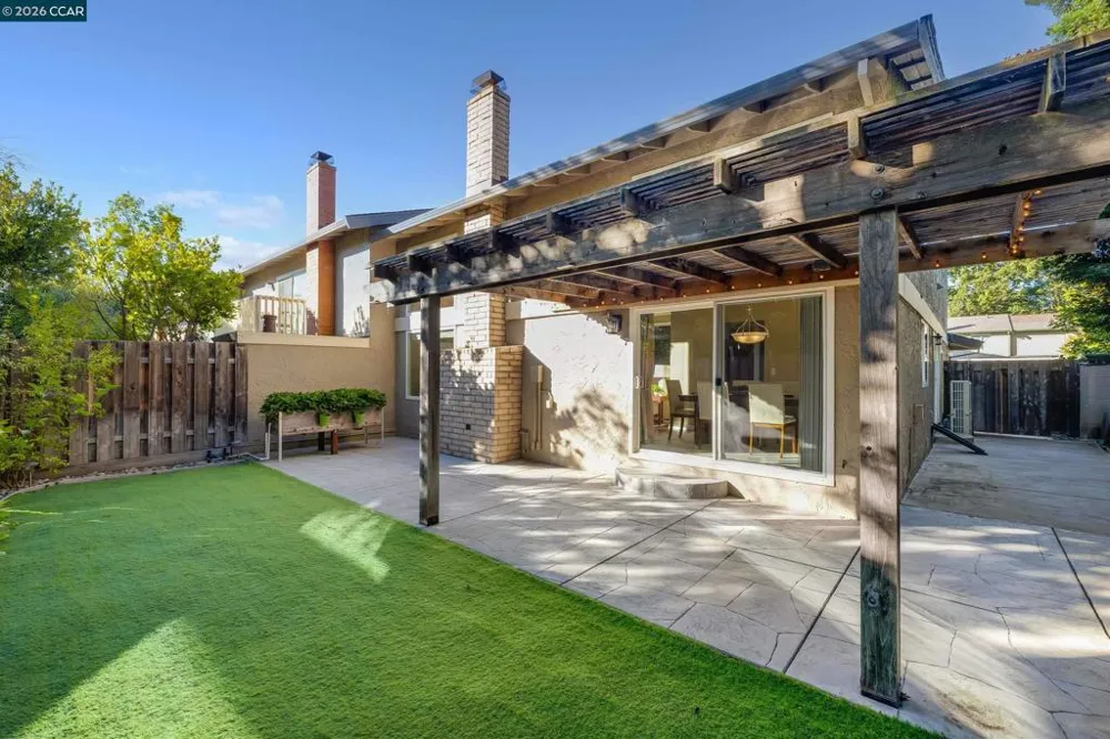 2211 Westmoreland Court Walnut Creek, CA 94596