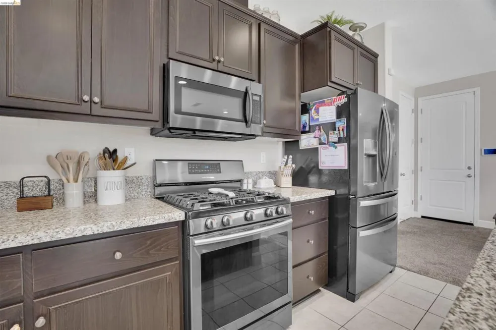 577 Sapphire Parkway Oakley, CA 94561