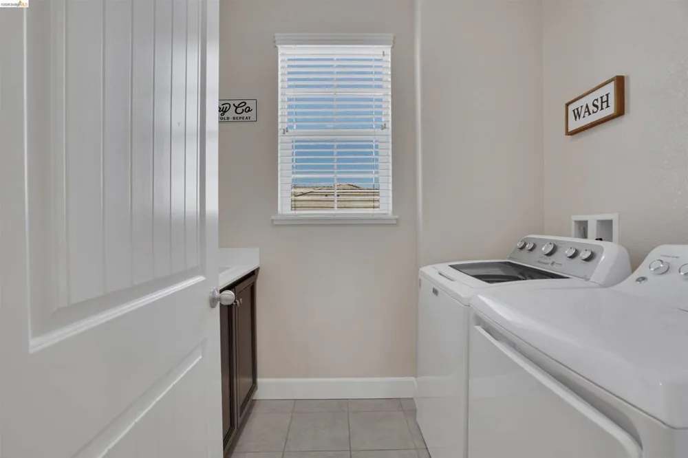 577 Sapphire Parkway Oakley, CA 94561