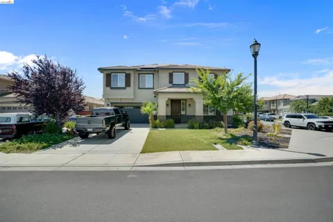 577 Sapphire Parkway