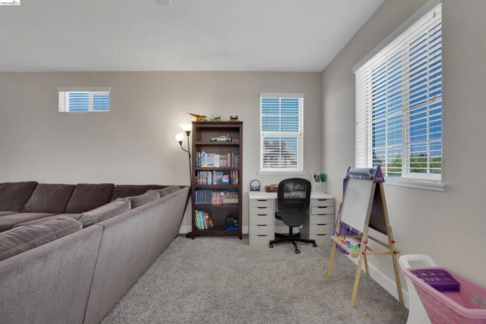577 Sapphire Parkway Oakley, CA 94561