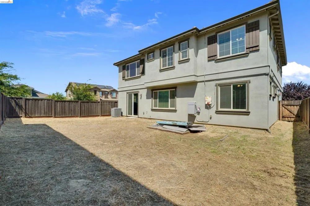 577 Sapphire Parkway Oakley, CA 94561