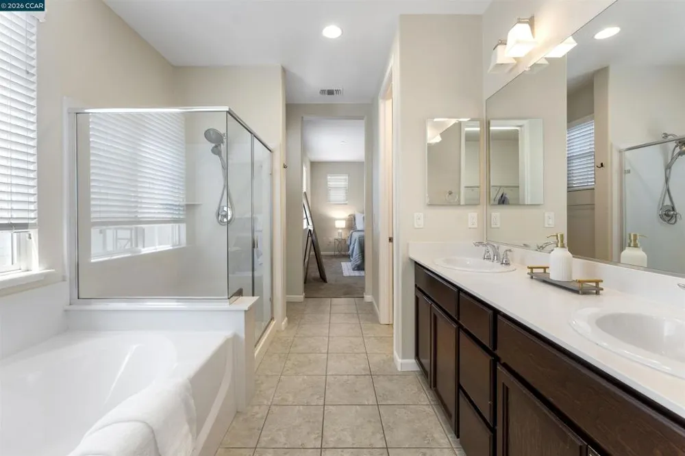 142 Halsey Way Pittsburg, CA 94565